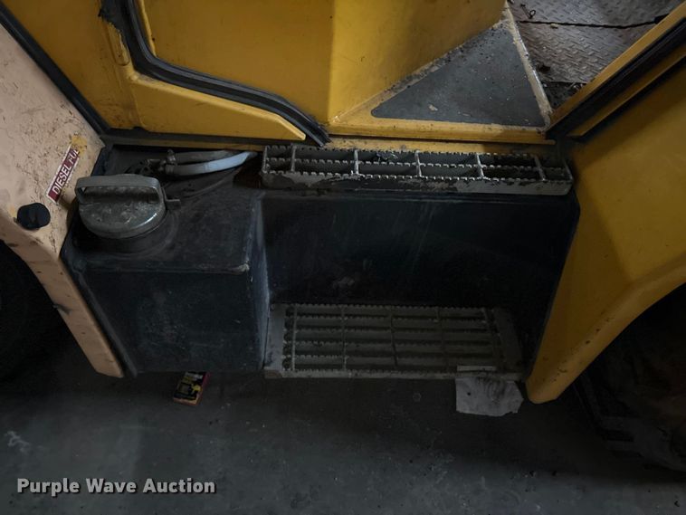 image for item ET8645 2015 Load Lifter LLL 8000 forklift