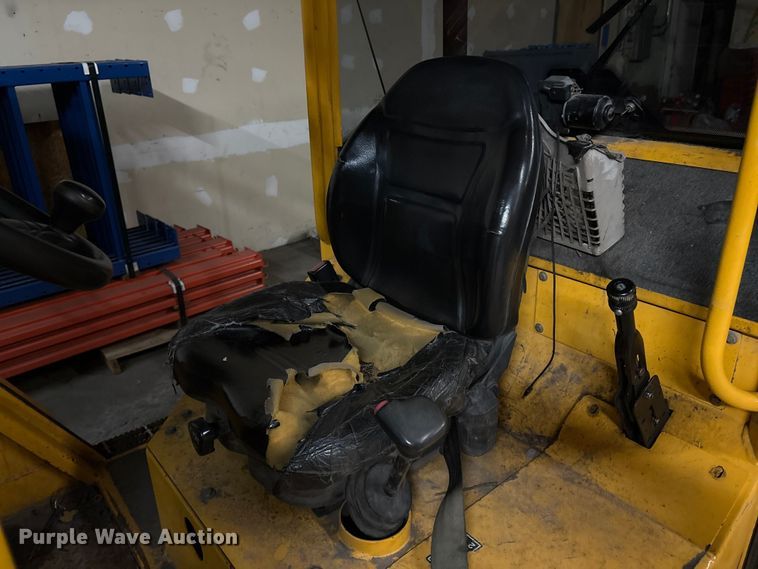 image for item ET8645 2015 Load Lifter LLL 8000 forklift