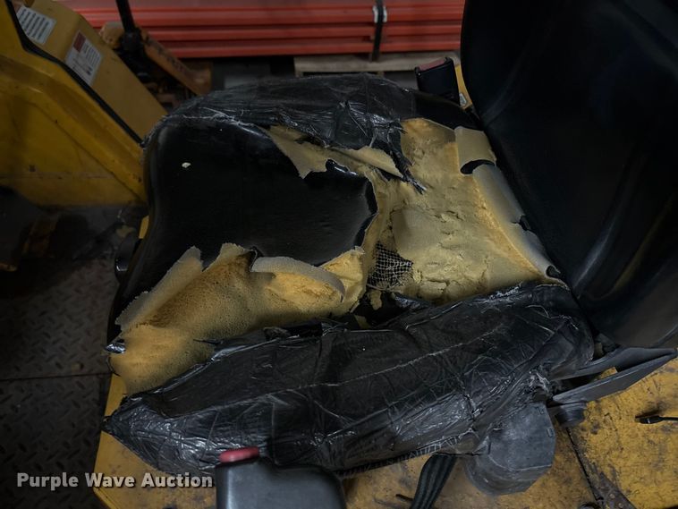 image for item ET8645 2015 Load Lifter LLL 8000 forklift