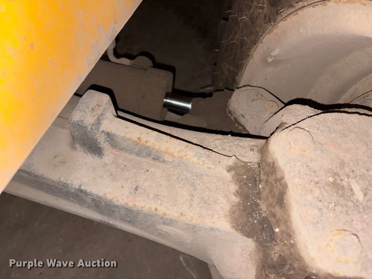 image for item ET8645 2015 Load Lifter LLL 8000 forklift