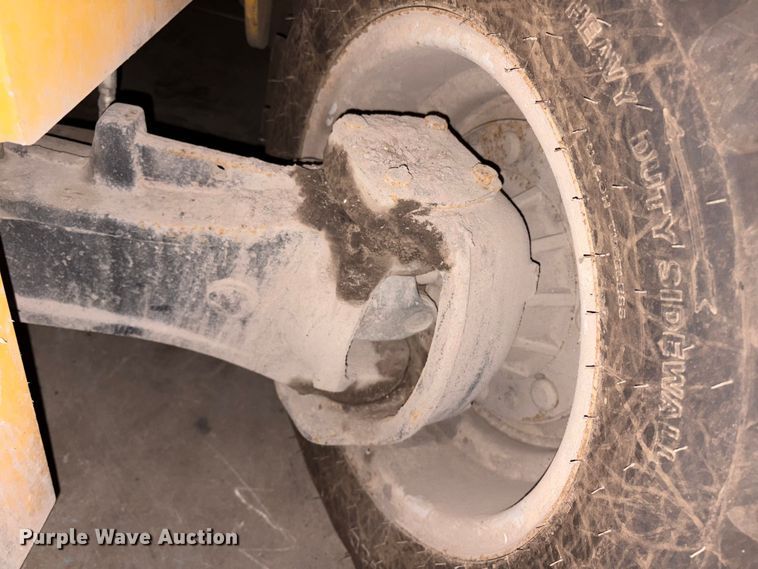 image for item ET8645 2015 Load Lifter LLL 8000 forklift