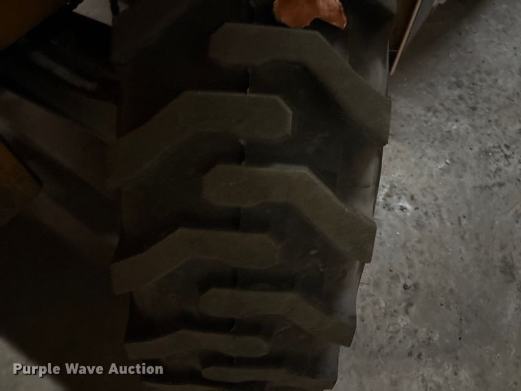 image for item ET8645 2015 Load Lifter LLL 8000 forklift