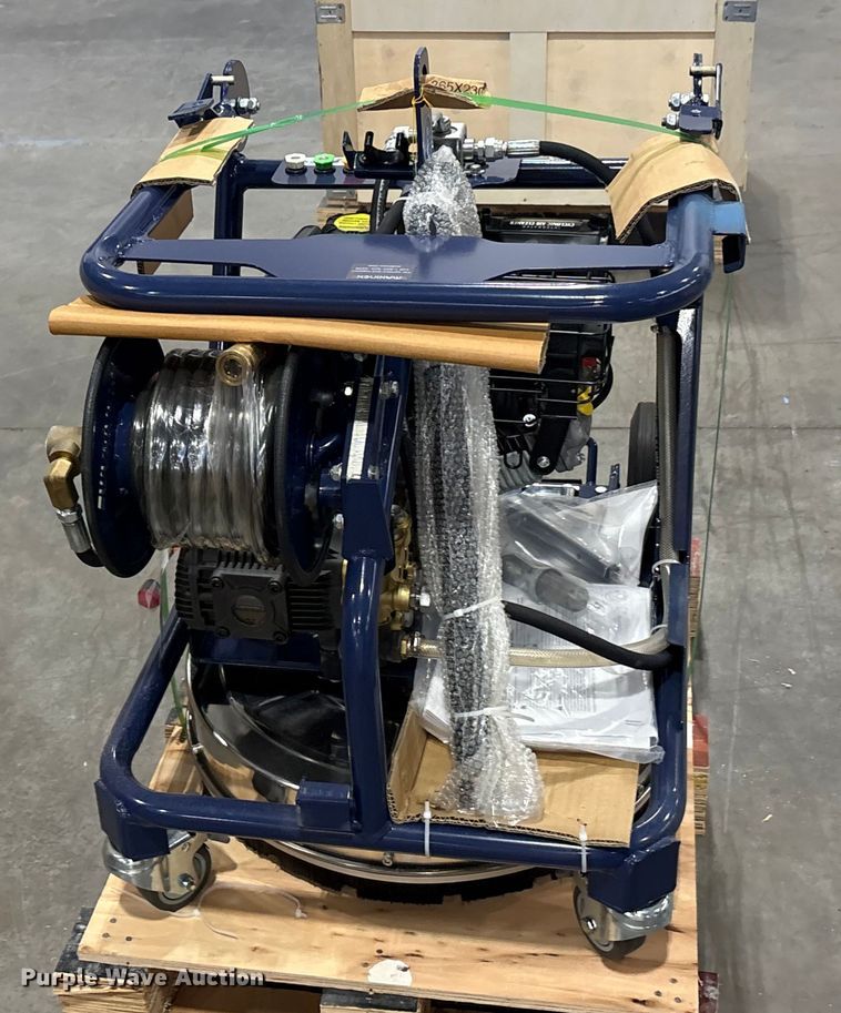 image for item EU0266 2022 Makinex DPW-2500-DS pressure washer