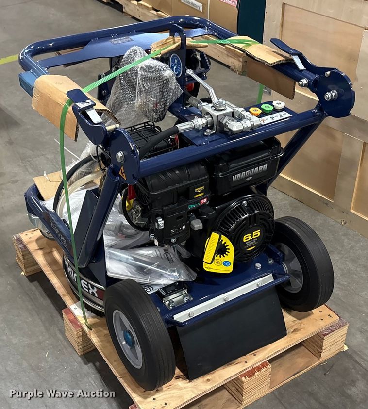 image for item EU0266 2022 Makinex DPW-2500-DS pressure washer