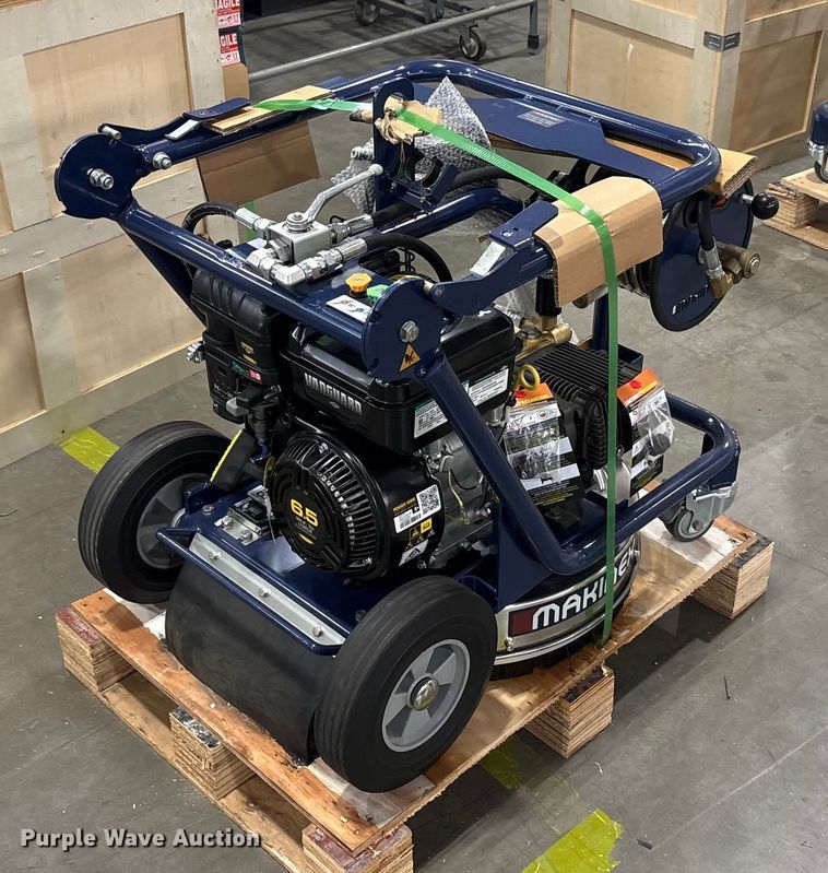 image for item EU0267 2022 Makinex DPW-2500-DS pressure washer