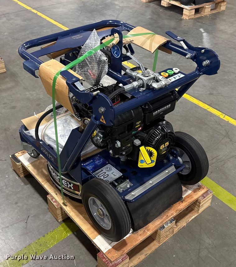 image for item EU0267 2022 Makinex DPW-2500-DS pressure washer