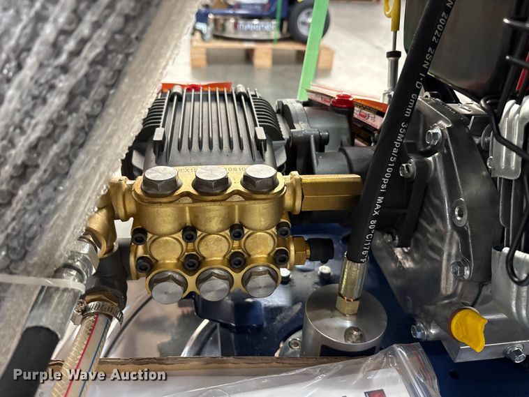 image for item EU0267 2022 Makinex DPW-2500-DS pressure washer