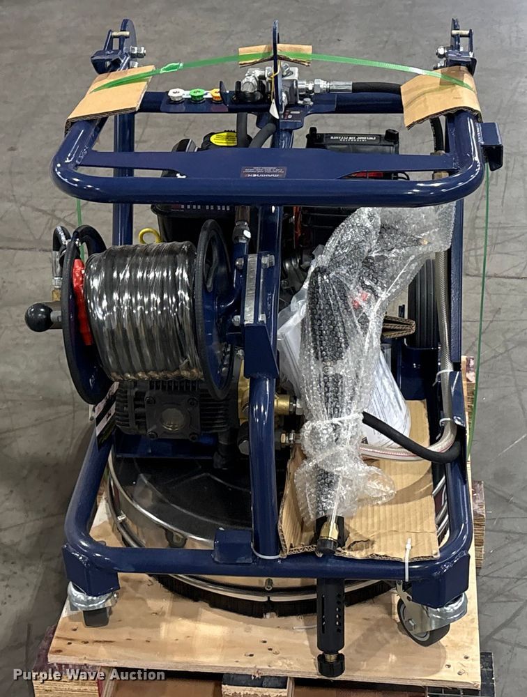 image for item EU0268 2022 Makinex DPW-2500-DS pressure washer