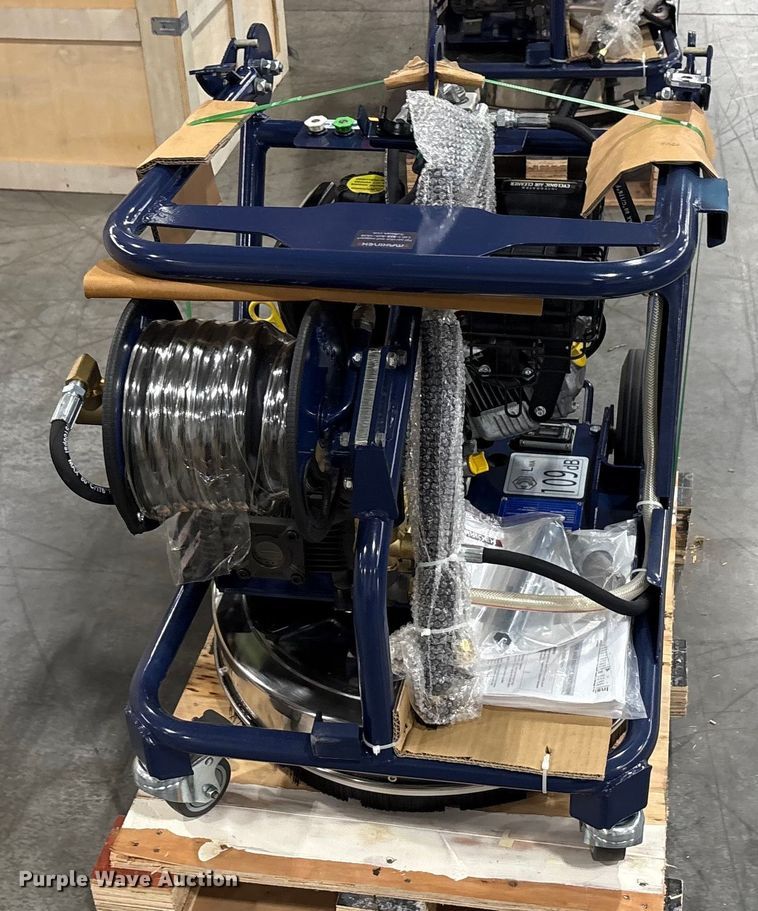 image for item EU0269 2022 Makinex DPW-2500-DS pressure washer