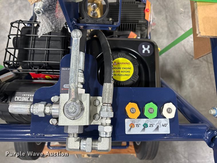 image for item EU0269 2022 Makinex DPW-2500-DS pressure washer