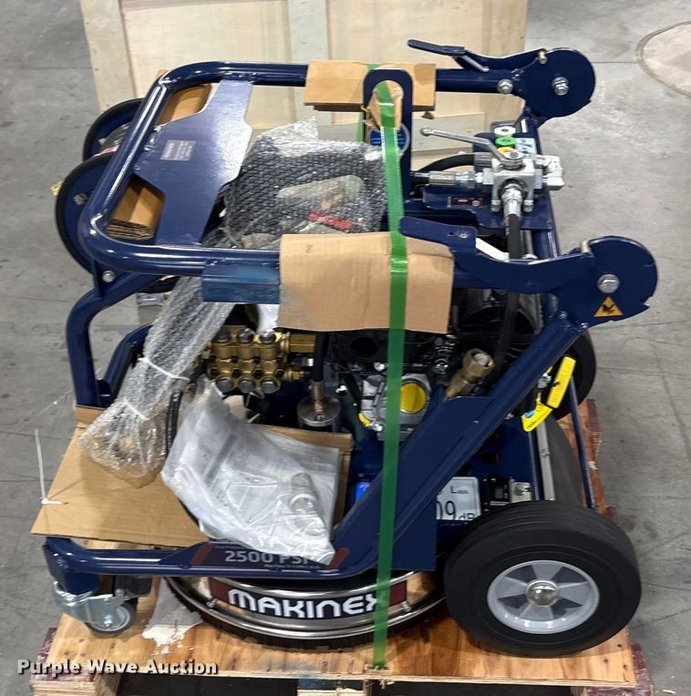 image for item EU0270 2022 Makinex DPW-2500-DS pressure washer