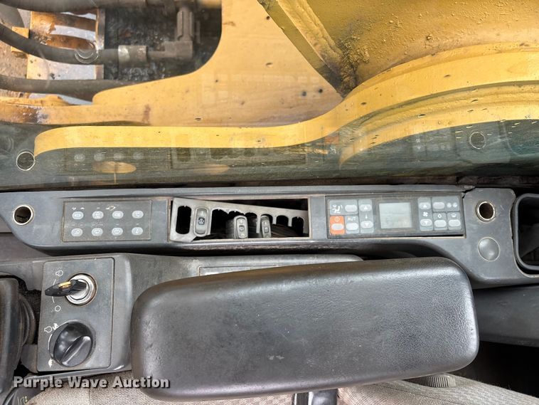 image for item EU7102 2010 Caterpillar 345D L excavator