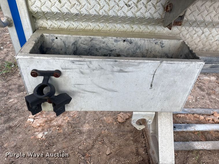 image for item EU7153 Sturdy-Lite headache rack