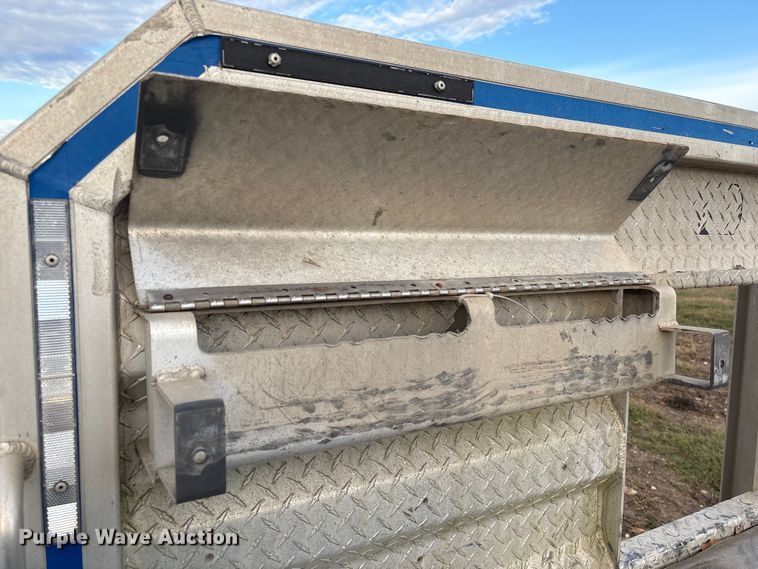 image for item EU7153 Sturdy-Lite headache rack