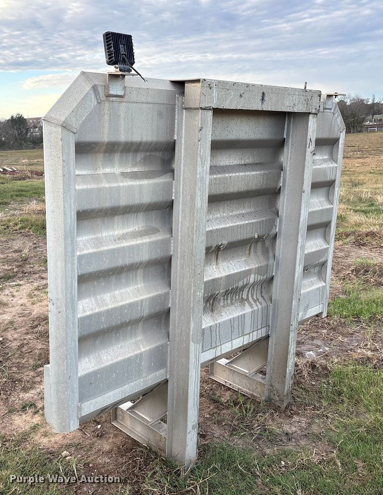 image for item EU7154 Headache rack