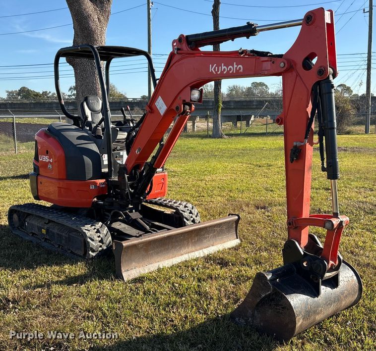 image for item EU7328 2022 Kubota U35-4 mini excavator