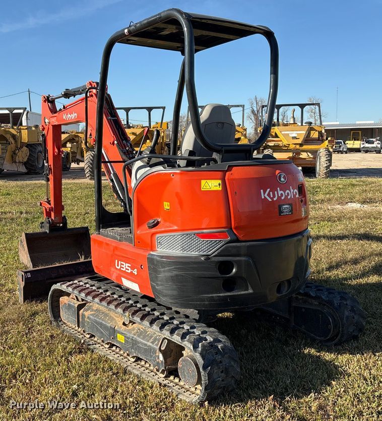 image for item EU7328 2022 Kubota U35-4 mini excavator