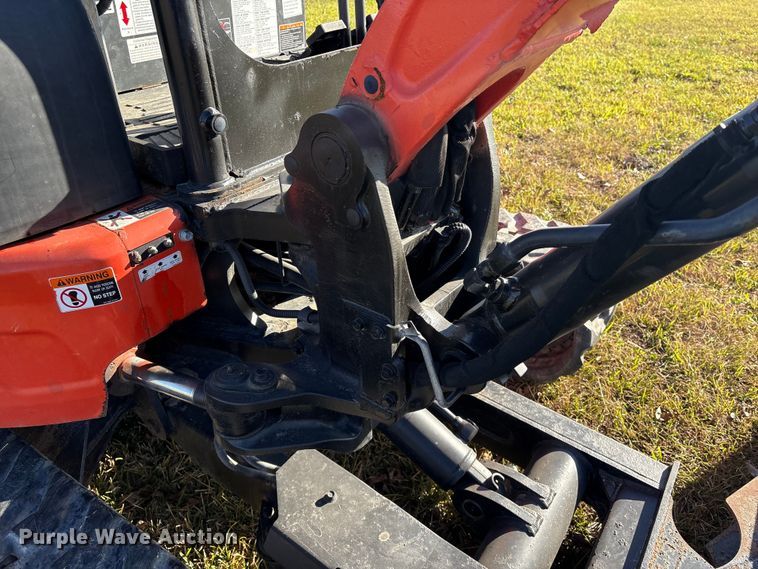 image for item EU7328 2022 Kubota U35-4 mini excavator