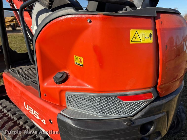 image for item EU7328 2022 Kubota U35-4 mini excavator