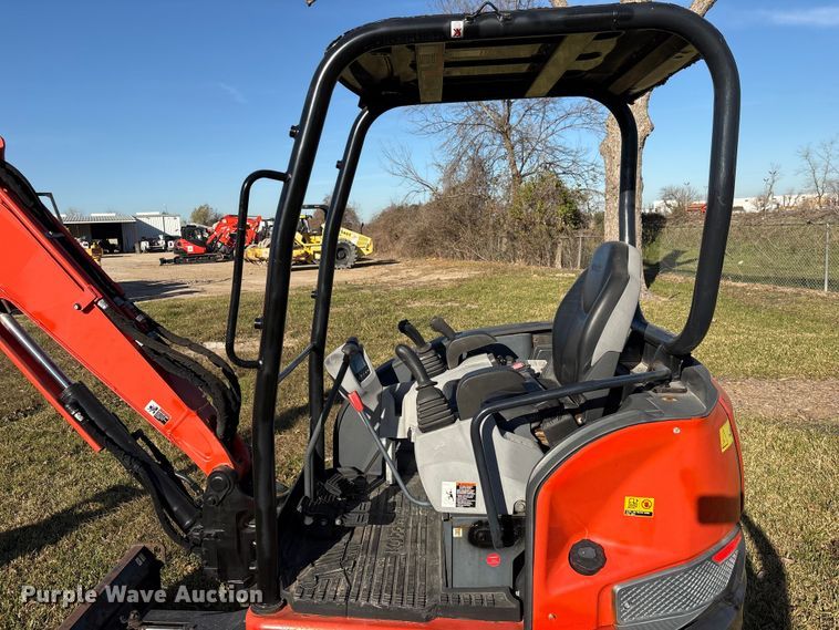 image for item EU7328 2022 Kubota U35-4 mini excavator