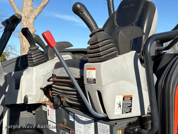 image for item EU7328 2022 Kubota U35-4 mini excavator