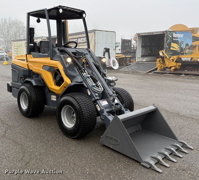 image for item EU8581 2022 Vermeer ATX850 compact wheel loader