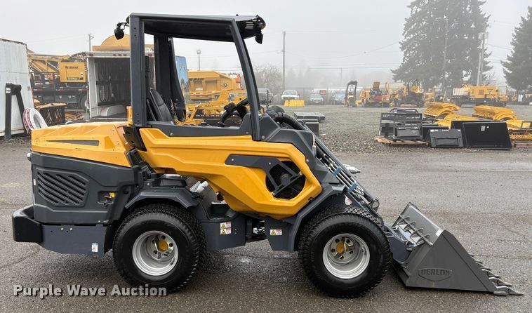 image for item EU8581 2022 Vermeer ATX850 compact wheel loader