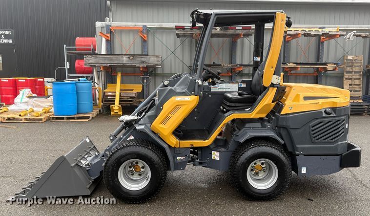 image for item EU8581 2022 Vermeer ATX850 compact wheel loader