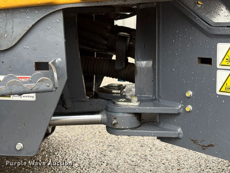 image for item EU8581 2022 Vermeer ATX850 compact wheel loader