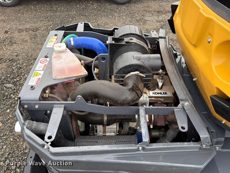 image for item EU8581 2022 Vermeer ATX850 compact wheel loader