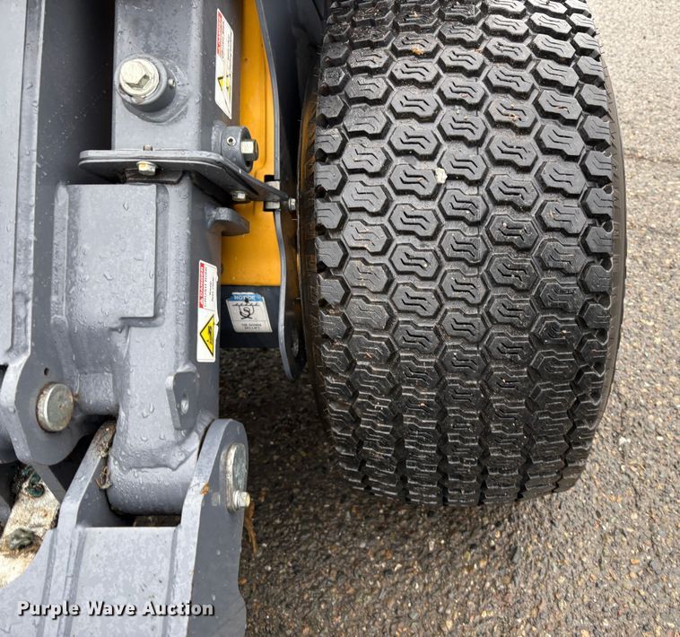 image for item EU8581 2022 Vermeer ATX850 compact wheel loader