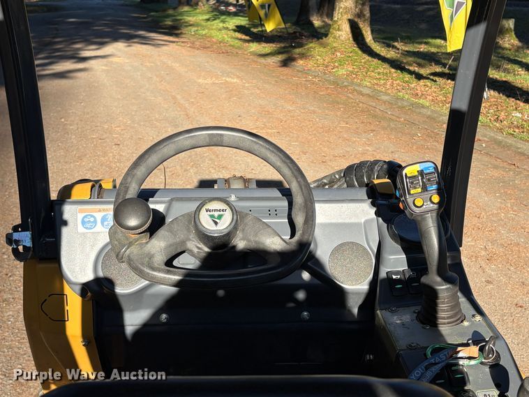 image for item EU8583 2022 Vermeer ATX530 wheel loader