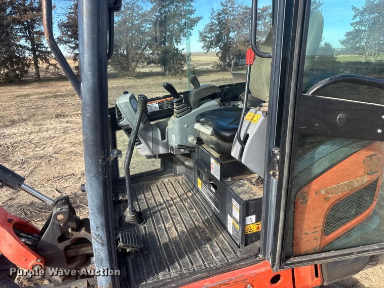 image for item FB0608 2016 Kubota KX018-4 mini excavator