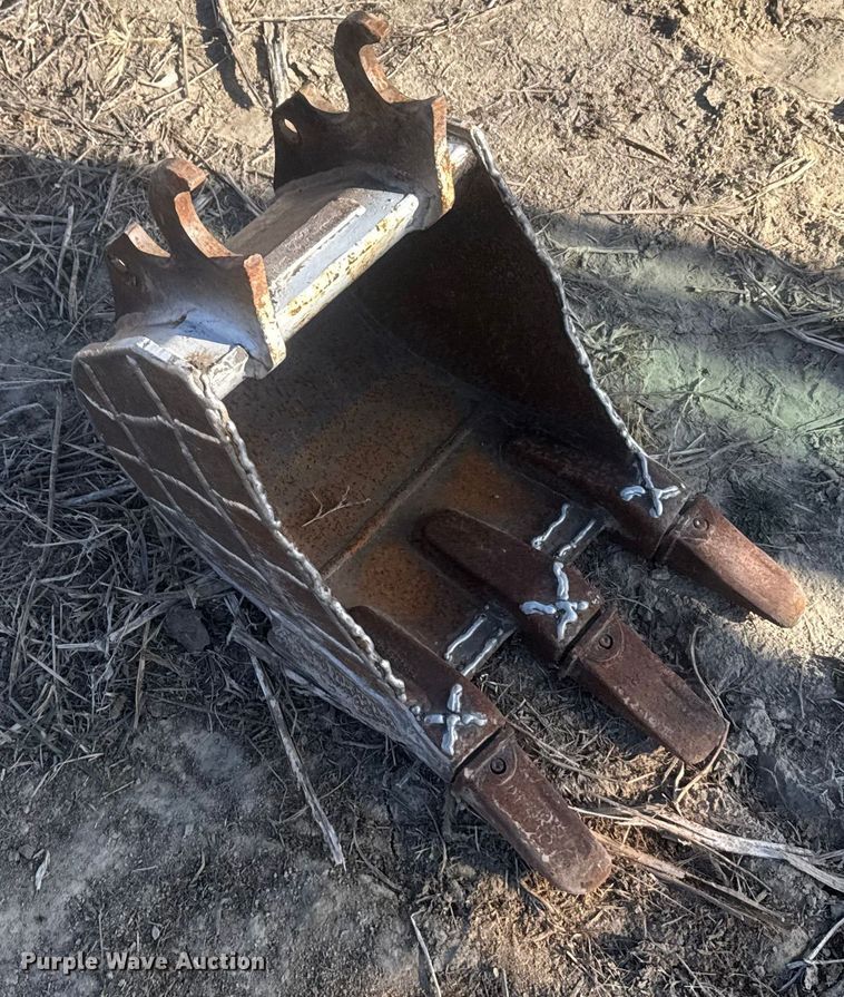 image for item FB0608 2016 Kubota KX018-4 mini excavator