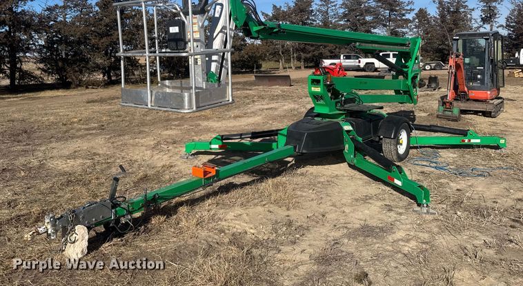 image for item FB0609 JLG T500J boom lift