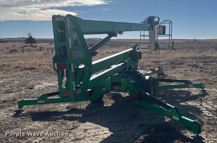 image for item FB0609 JLG T500J boom lift