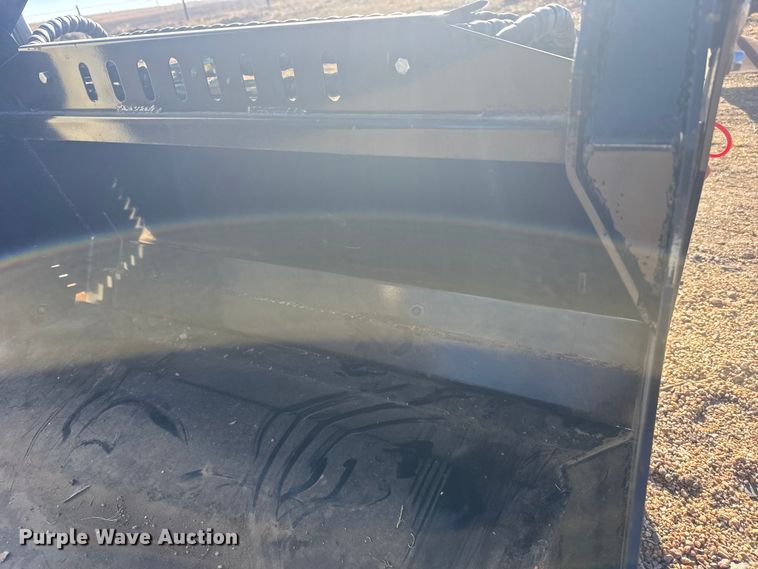 image for item FB0611 GIYI GY-XKH39F compact utility loader four-in-one bucket