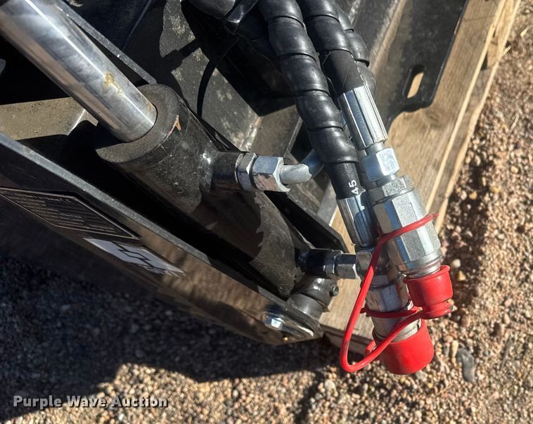 image for item FB0611 GIYI GY-XKH39F compact utility loader four-in-one bucket