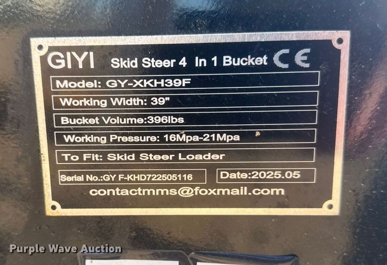 image for item FB0611 GIYI GY-XKH39F compact utility loader four-in-one bucket