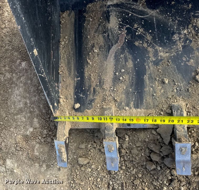 image for item FB0614 Arrow 2307206WUNT-F skid steer bucket