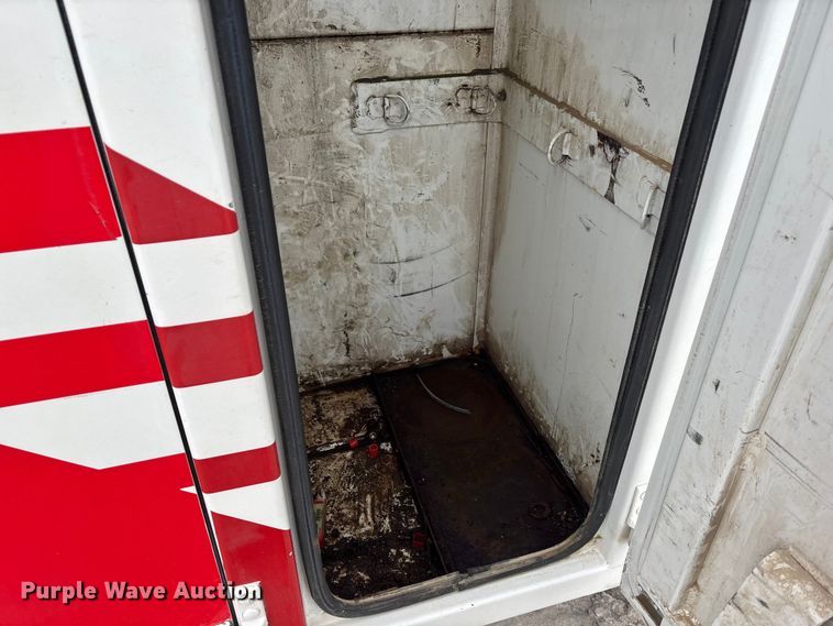 image for item FG1549 2007 Ford F750 utility / service truck