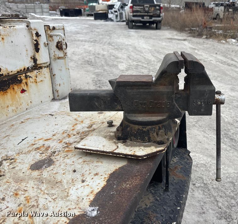 image for item FG1549 2007 Ford F750 utility / service truck