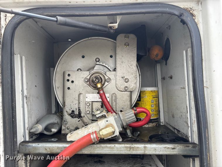 image for item FG1549 2007 Ford F750 utility / service truck