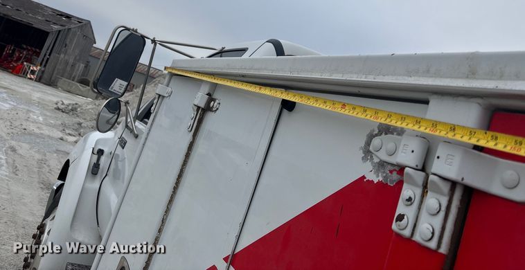 image for item FG1549 2007 Ford F750 utility / service truck