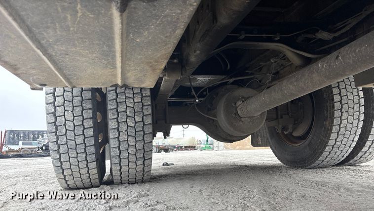 image for item FG1549 2007 Ford F750 utility / service truck