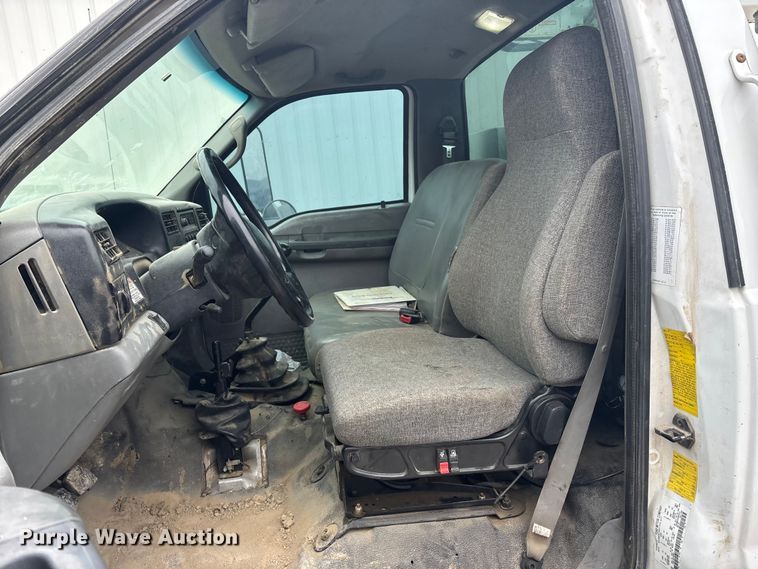 image for item FG1549 2007 Ford F750 utility / service truck