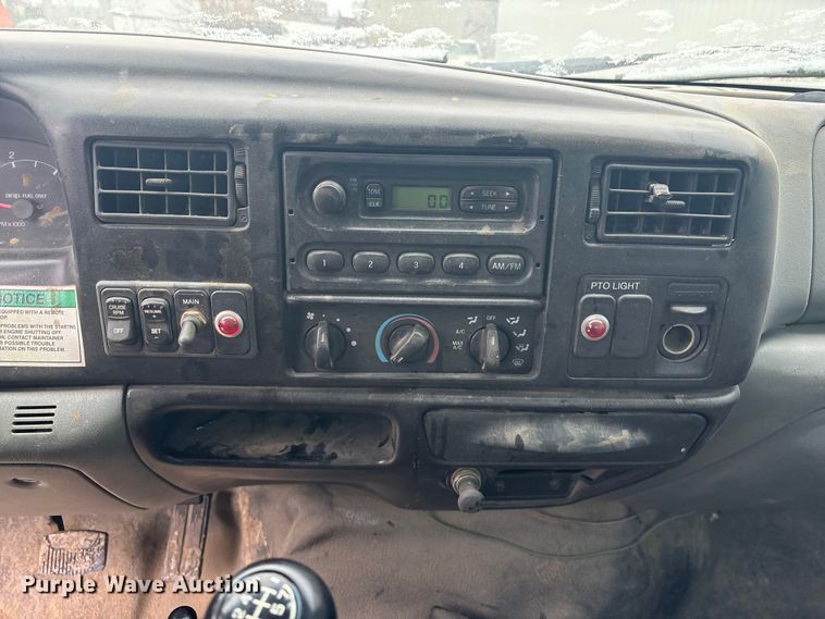 image for item FG1549 2007 Ford F750 utility / service truck