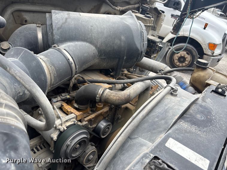 image for item FG1549 2007 Ford F750 utility / service truck