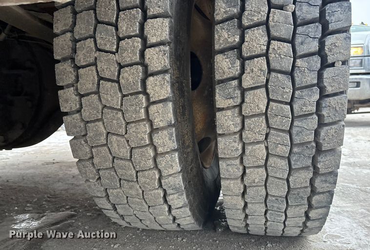 image for item FG1549 2007 Ford F750 utility / service truck