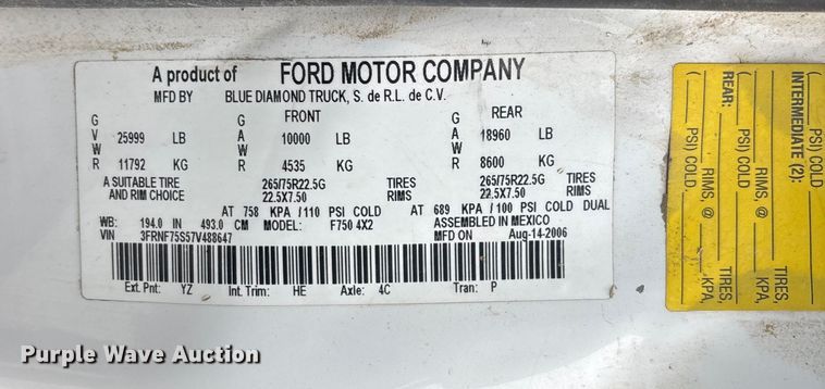 image for item FG1549 2007 Ford F750 utility / service truck